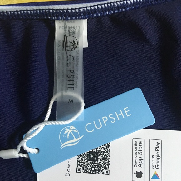 Cupshe medium two piece swim suit - Picture 3 of 7